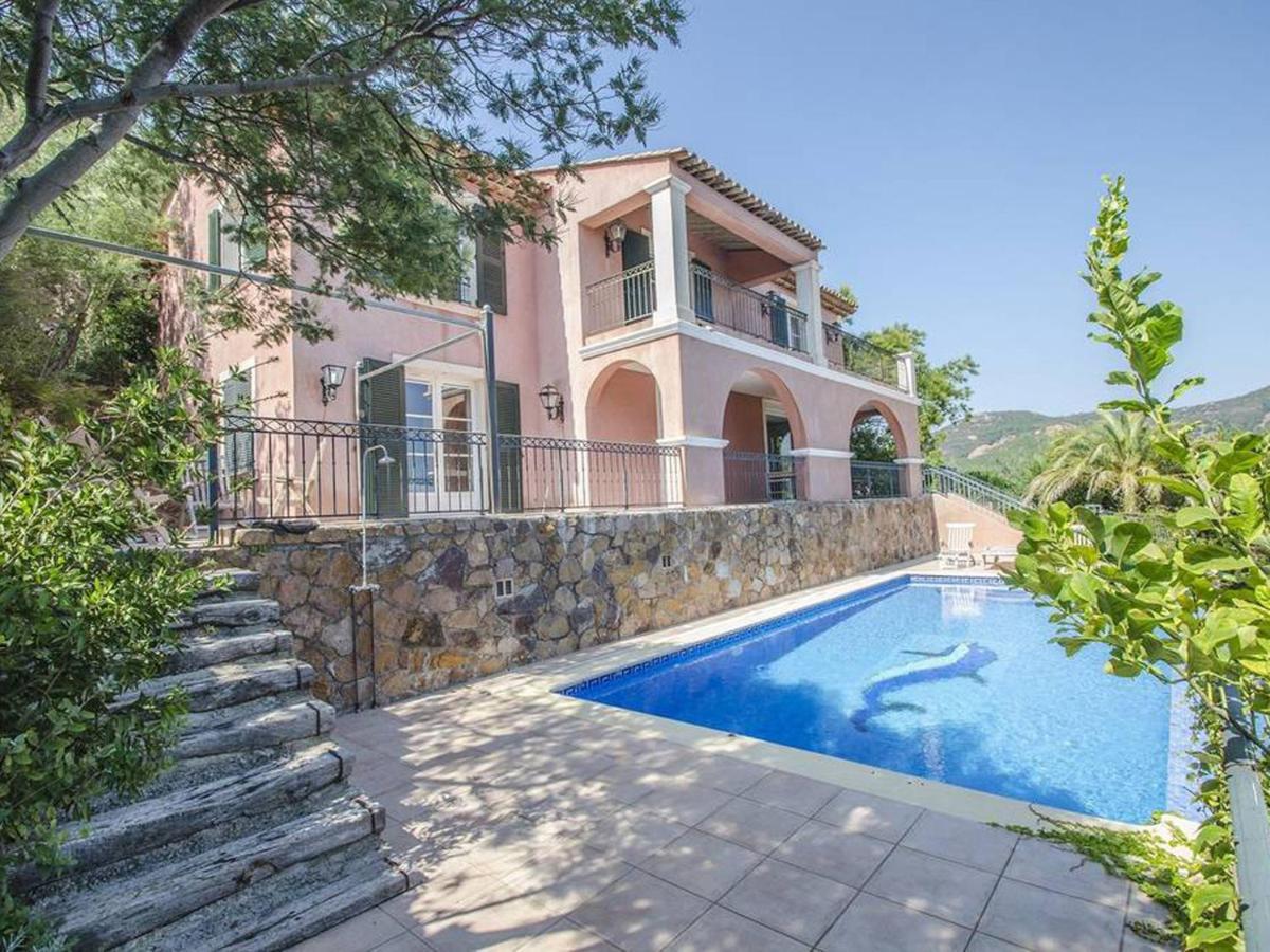 Villa In Antheor With Private Swimming Pool Saint-Raphaël エクステリア 写真